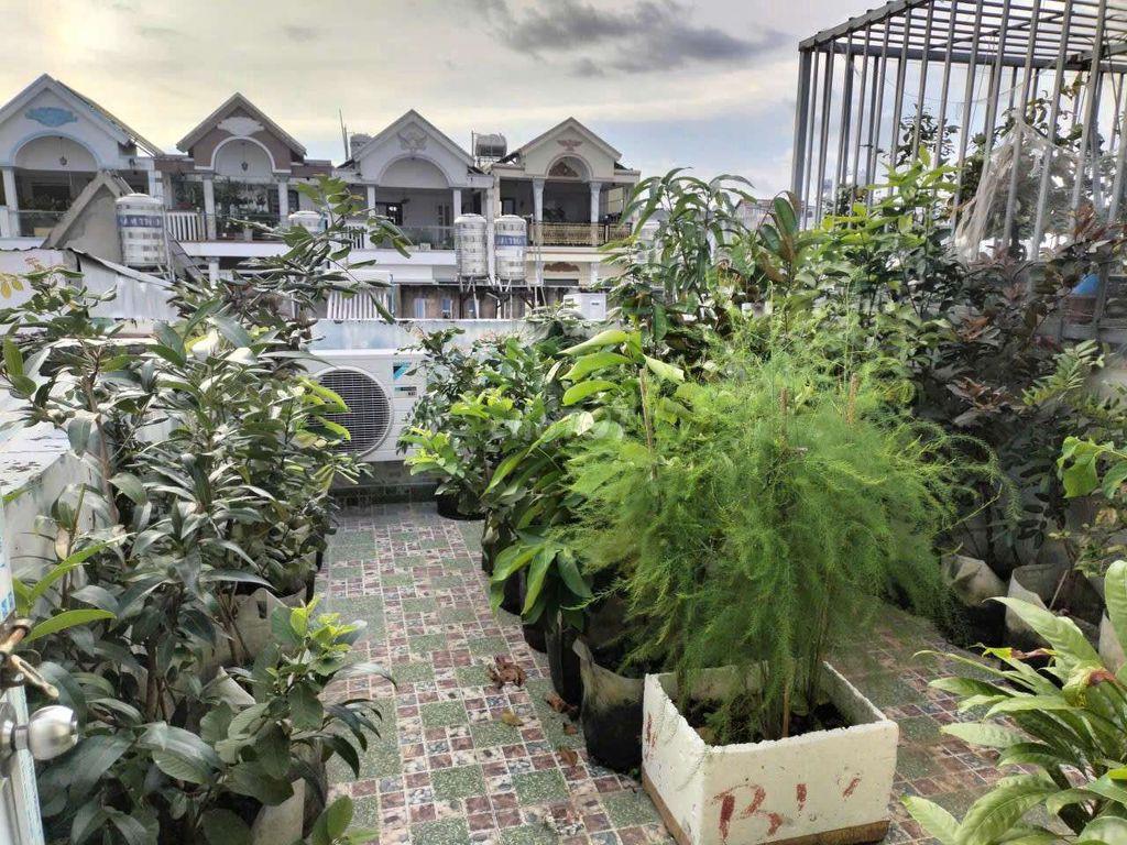BÁN NHÀ PHỐ LIỀN KỀ  LÊ VĂN LƯƠNG 