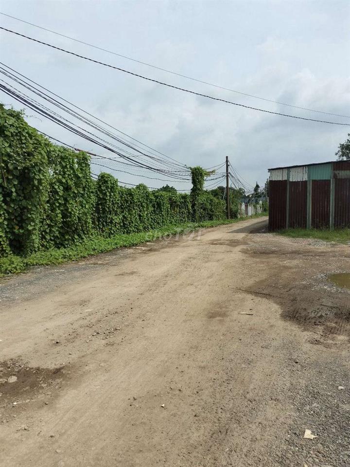 BÁN ĐẤT VƯỜN GẦN Q7