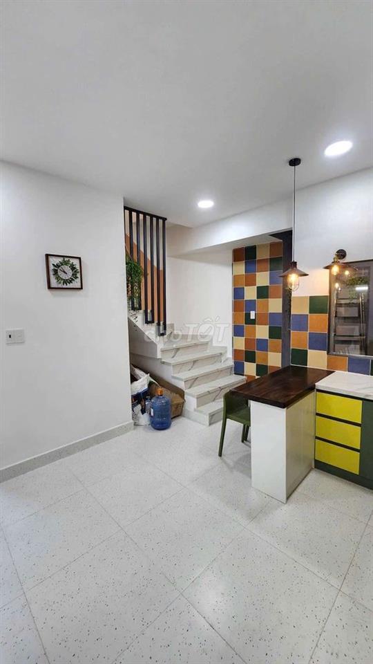 BÁN NHÀ HẺM 1147 HUỲNH TẤN PHÁT 
