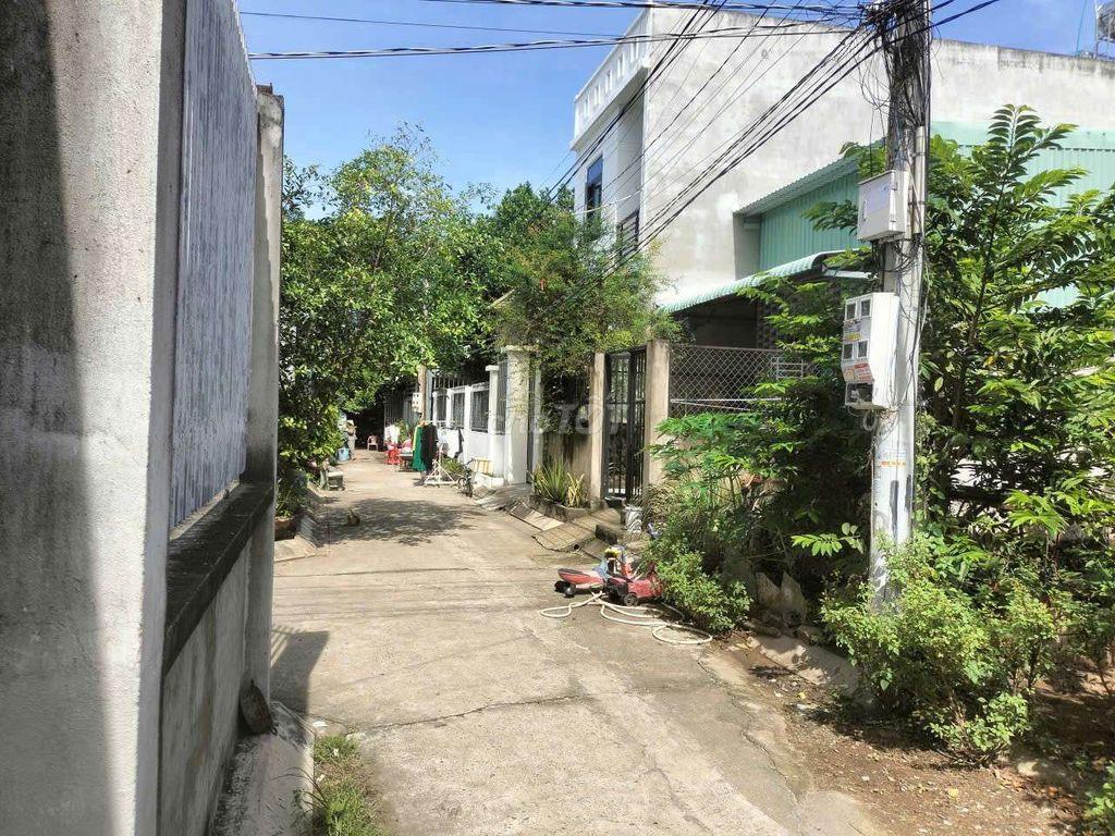 BÁN ĐẤT LÊ VĂN LƯƠNG LONG HẬU 