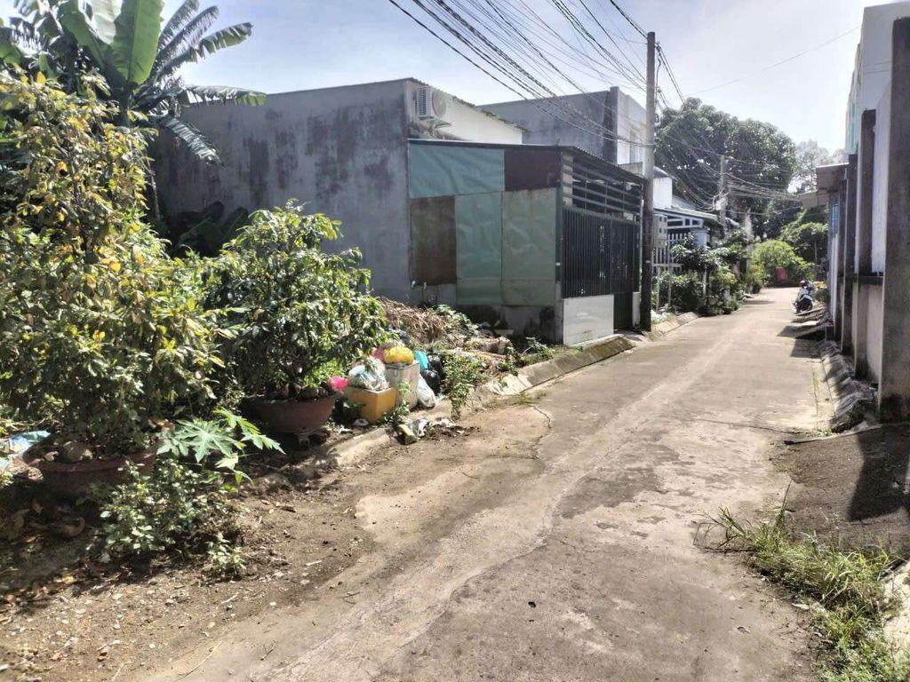 BÁN ĐẤT LÊ VĂN LƯƠNG LONG HẬU 
