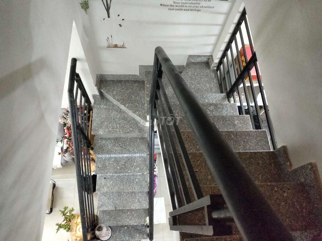 HẠ GIÁ BÁN NHÀ 1508 LÊ VĂN LƯƠNG