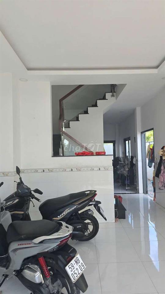 BÁN NHÀ KHU LÀNG SEN ĐỨC HÒA 
