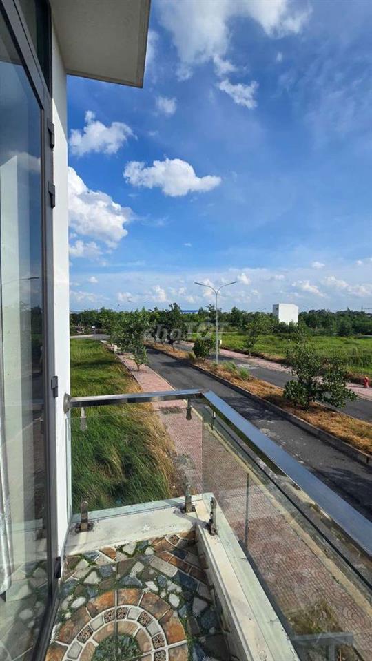 BÁN NHÀ KHU LÀNG SEN ĐỨC HÒA 