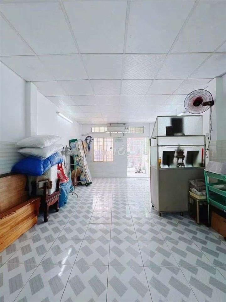 BÁN NHÀ SHR HOÀNG DIỆU Q4