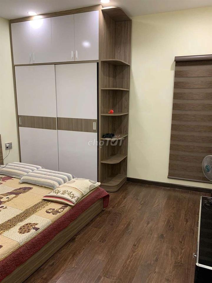 BÁN NHÀ HẺM 78 KHÁNH HỘI Q4