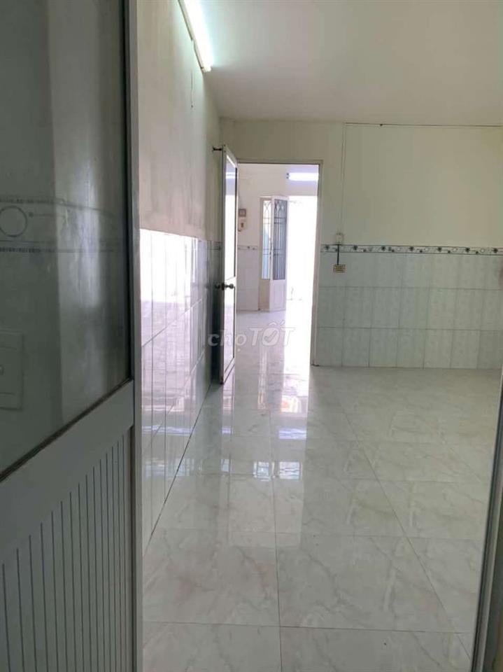 BÁN NHÀ HẺM 136 HUỲNH TẤN PHÁT Q7
