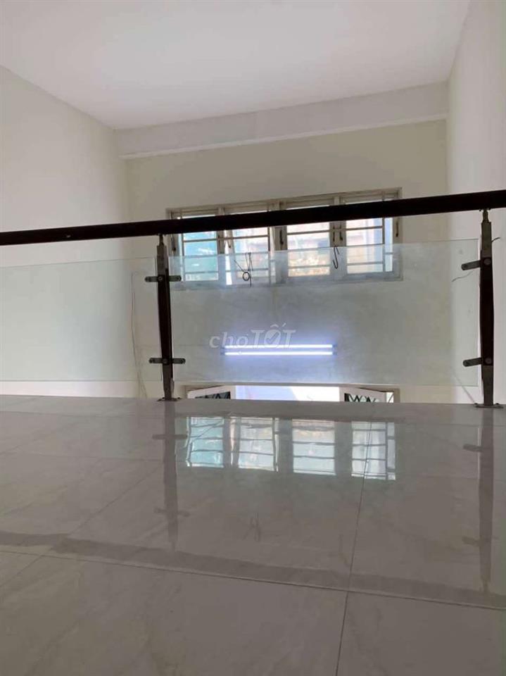 BÁN NHÀ HẺM 136 HUỲNH TẤN PHÁT Q7