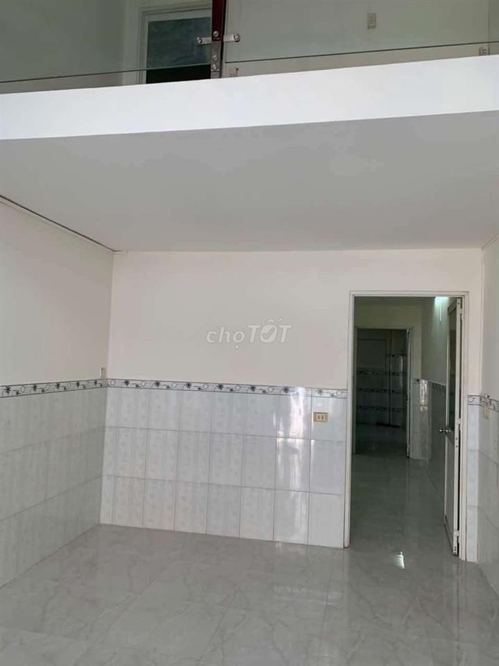 BÁN NHÀ HẺM 136 HUỲNH TẤN PHÁT Q7