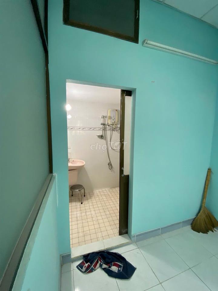 Nhà nguyên căn HXH 62/18a Đinh Bộ Lĩnh, P26, 3.5x12m, 1 lầu đúc, 2Wc