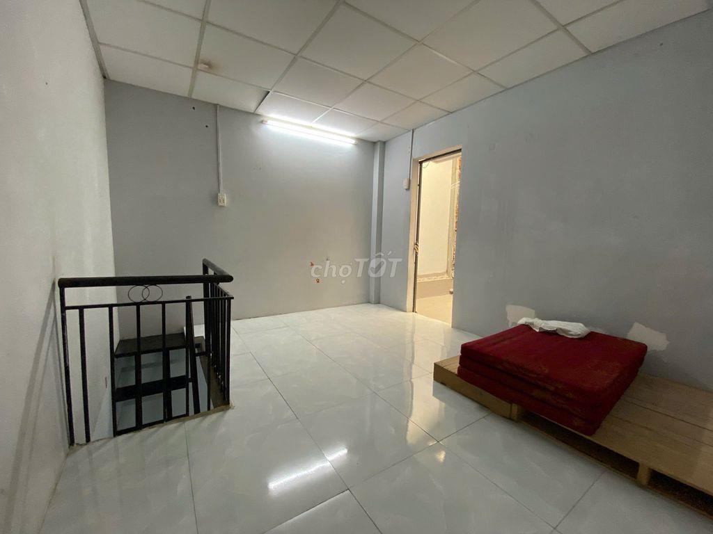 NHÀ TRỌ TRỆT + 1 Lầu suốt 50M2_HXH 230/5 NGUYỄN XÍ, P13, BÌNH THẠNH