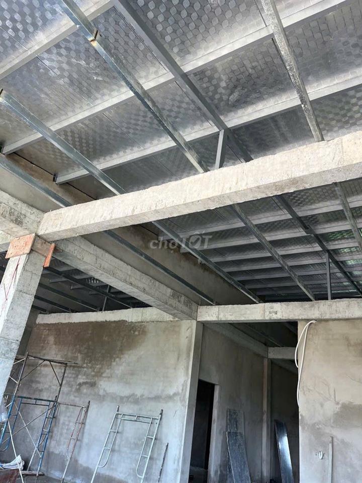 Bán Nhà Xưởng + VP sát Mặt tiền Lê Thị Hà, Tân Xuân, 12x50m, 2 Tầng