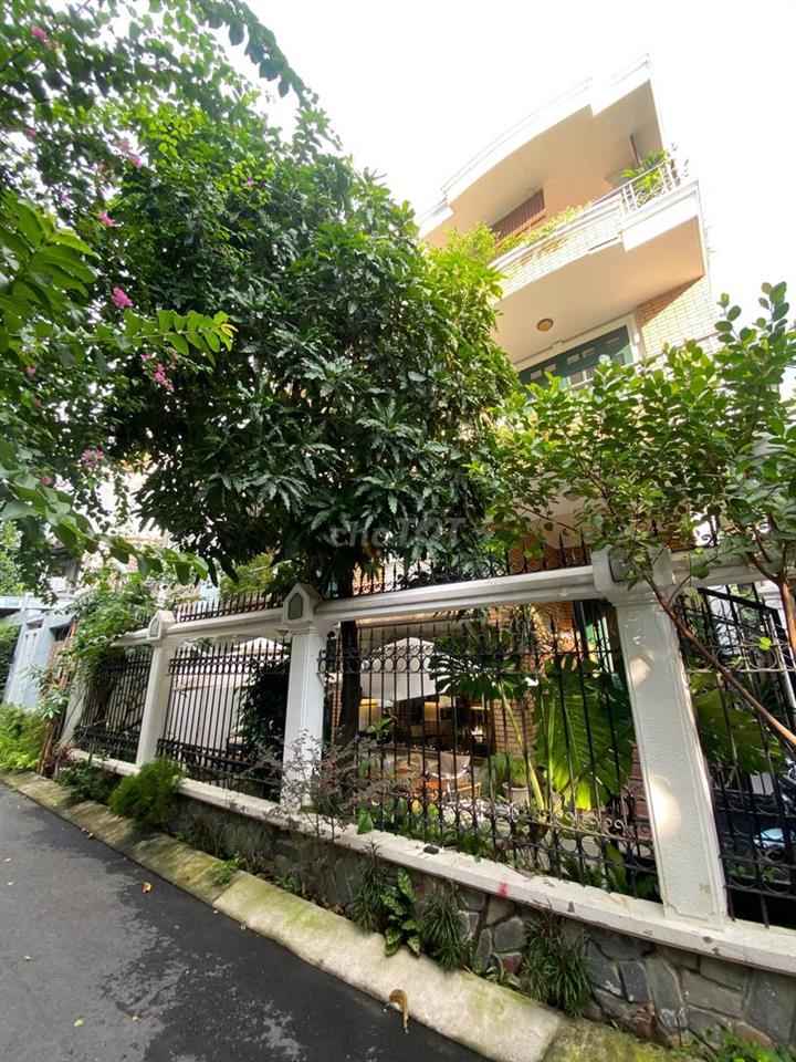 Nhà nguyên căn 2MT Làng Báo Chí_11x10, 3 Tầng_Giá thuê 50tr/tháng