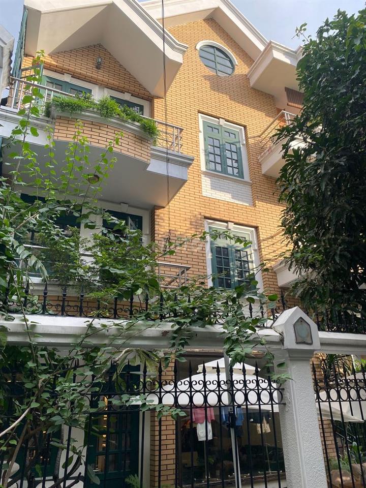 Nhà nguyên căn 2MT Làng Báo Chí_11x10, 3 Tầng_Giá thuê 50tr/tháng