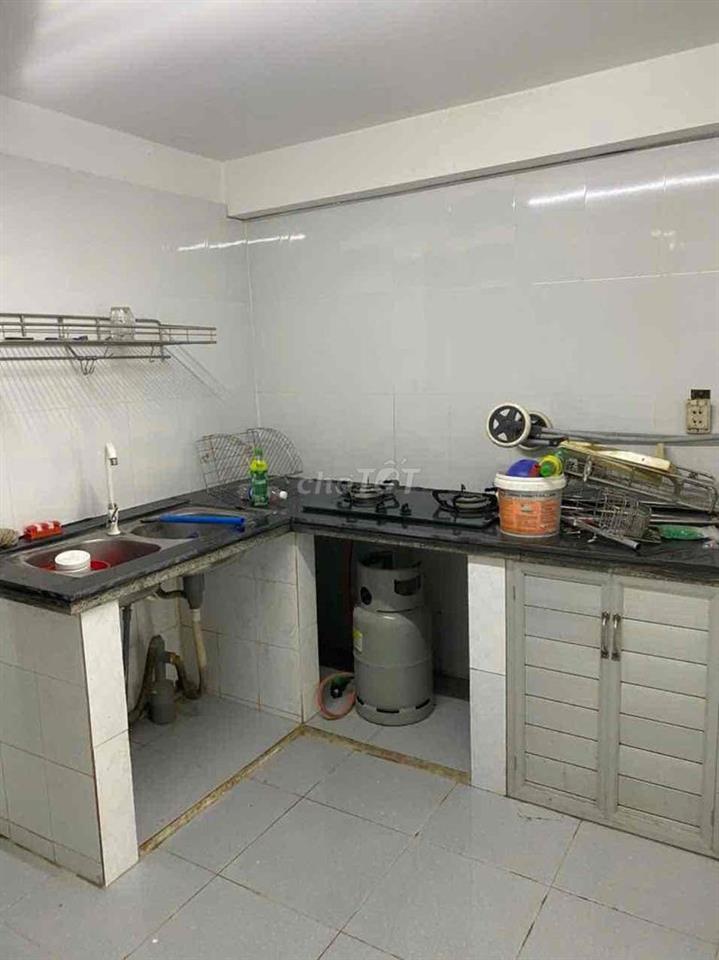 nhà có sổ nhà trống giao liền