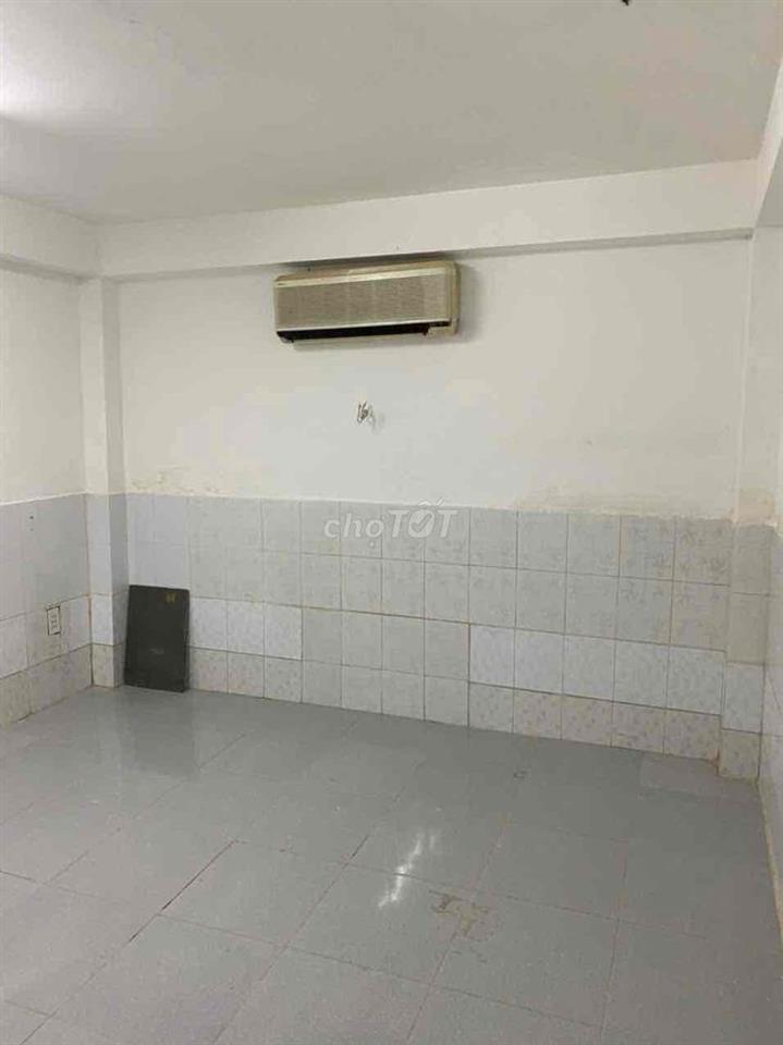 nhà có sổ nhà trống giao liền