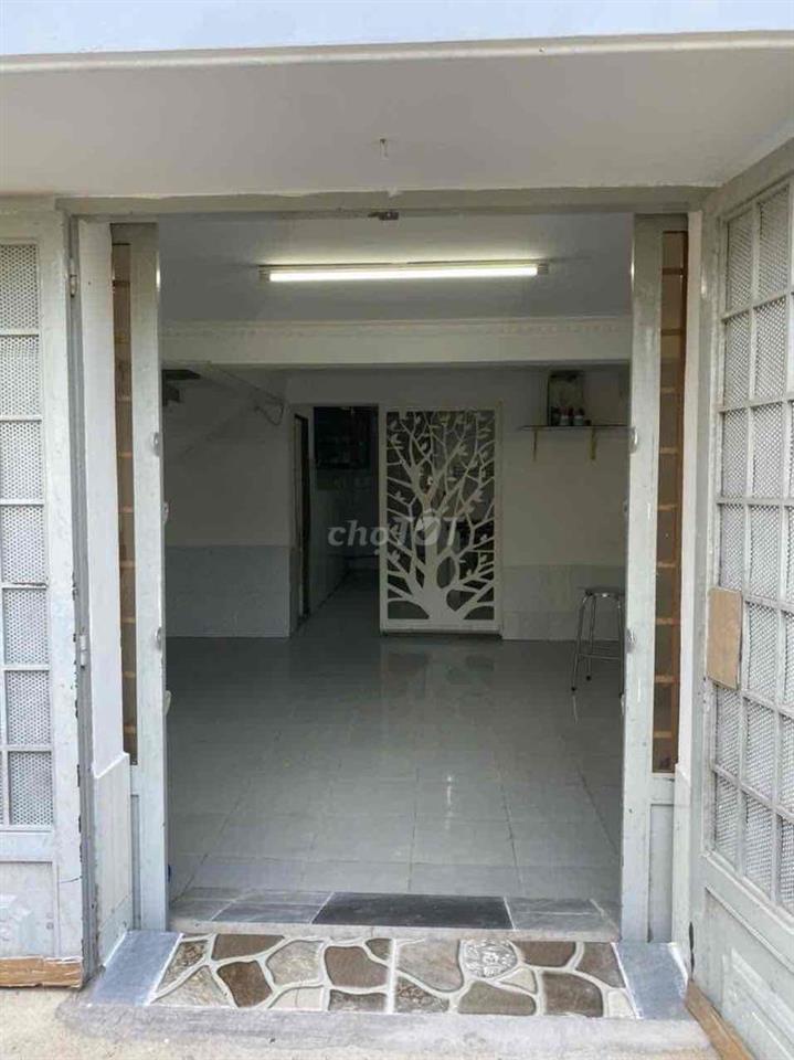 nhà có sổ nhà trống giao liền