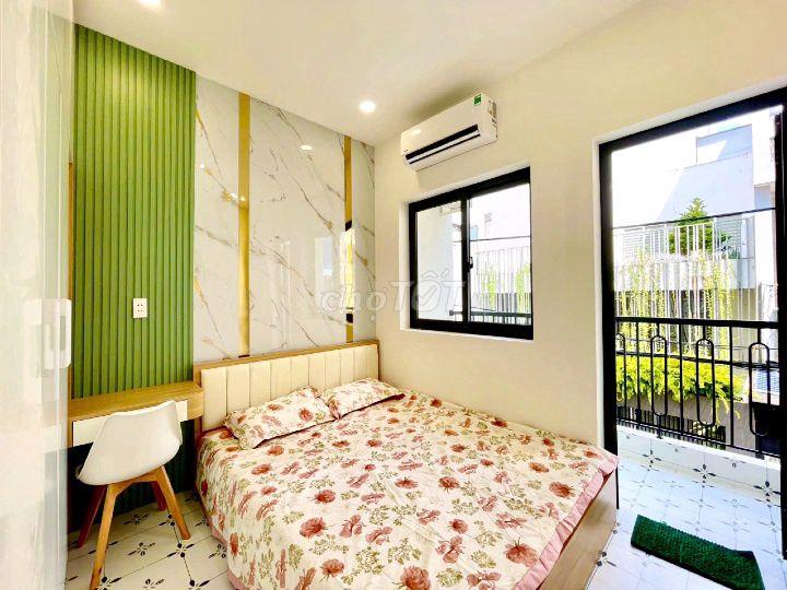 Nhà vuông vức 2 lầu đúc hẻm xe hơi Trường Chinh