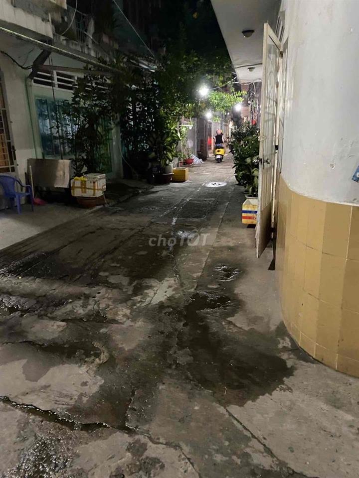 1.88TY có ngay nhà 2 tầng hẻm xe hơi- ngã tư hàng xanh