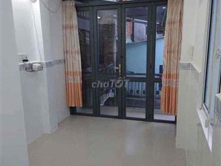 2.5 TỶ có nhà khu Phan Xích long Phú nhuận 2 tầng sổ vuông vức