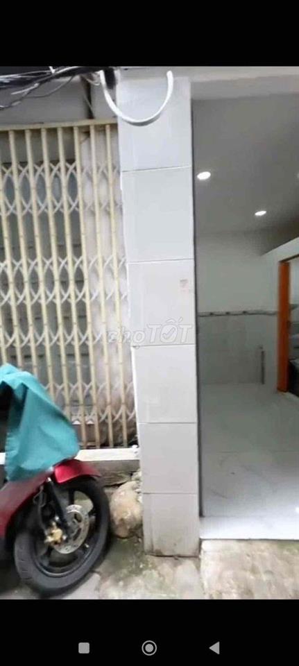 CHÍNH CHỦ BÁN NHÀ 3 Tầng DTSD 30m2 gần chợ Trần văn Quang 1.2ty TL