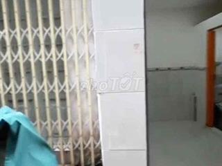 Chính chủ cho thuê nhà 3 tầng gần chợ Trần Văn Quang