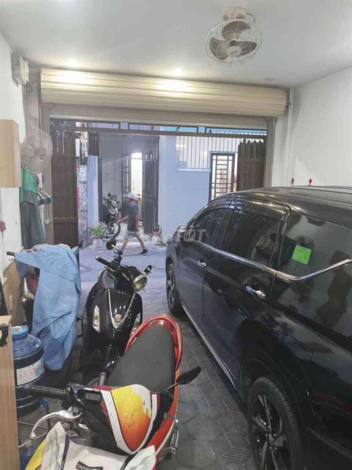 Hẻm xe hơi, xe hơi ngủ trong nhà , ngang 4m
