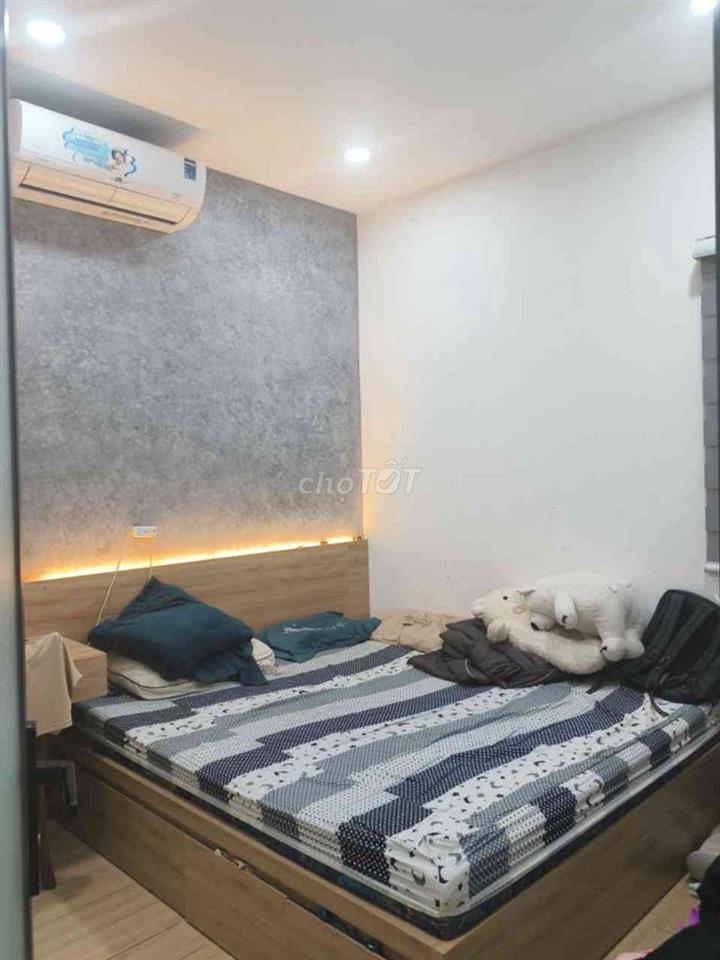Hẻm xe hơi, xe hơi ngủ trong nhà , ngang 4m