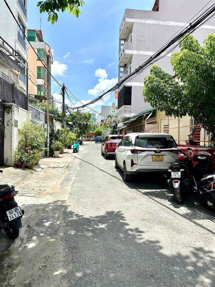🏡 CHỈ 6 TỶ TRÒN – 57M² – 3 TẦNG BTCT – 6PN – SÁT HẺM XE HƠI HOÀNG HOA
