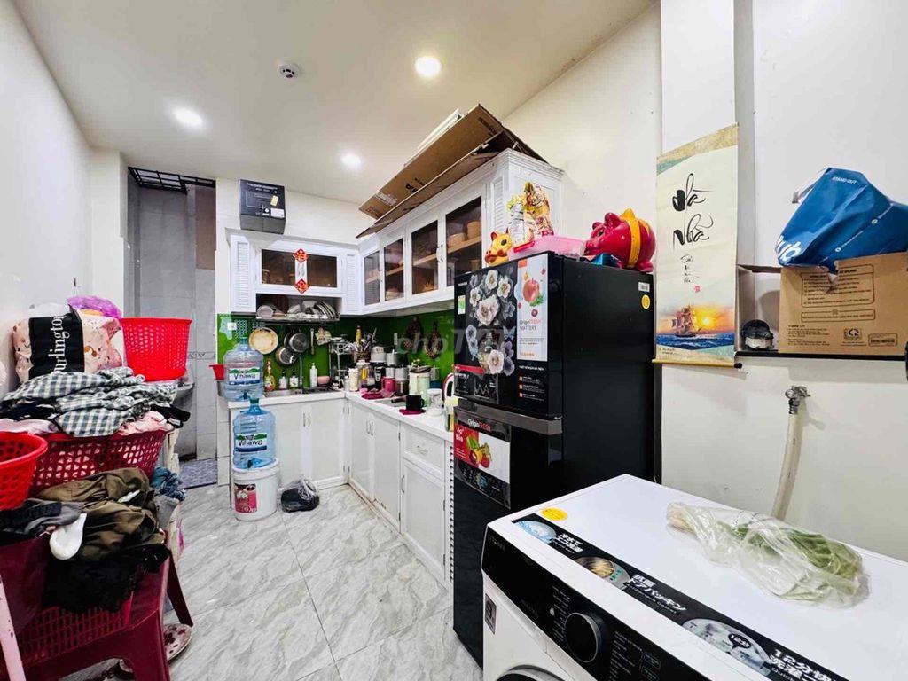 🏡 nhỉnh 4 tỷ (tl) – 40m² – 1 căn ra hẻm ô tô gần bv gia định  ▫️ 3 tầng