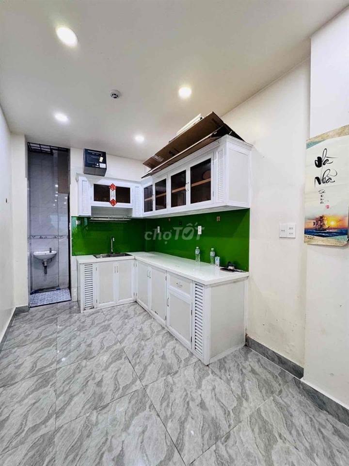 ĐỘC NHẤT VÔ NHỊ - GẦN 40M2 - 3 TẦNG SÂN THƯỢNG - 3PN - 1 CĂN RA OTO
