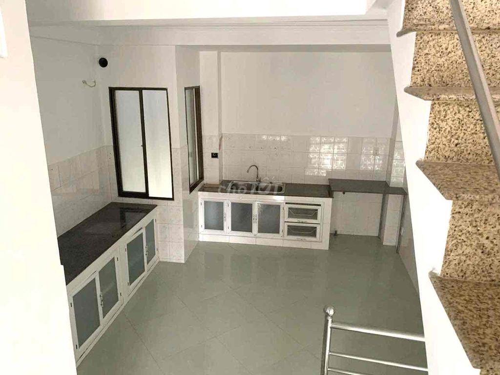 CHO THUÊ NHÀ HẺM OTO NƠ TRANG LONG - 3PN 3WC