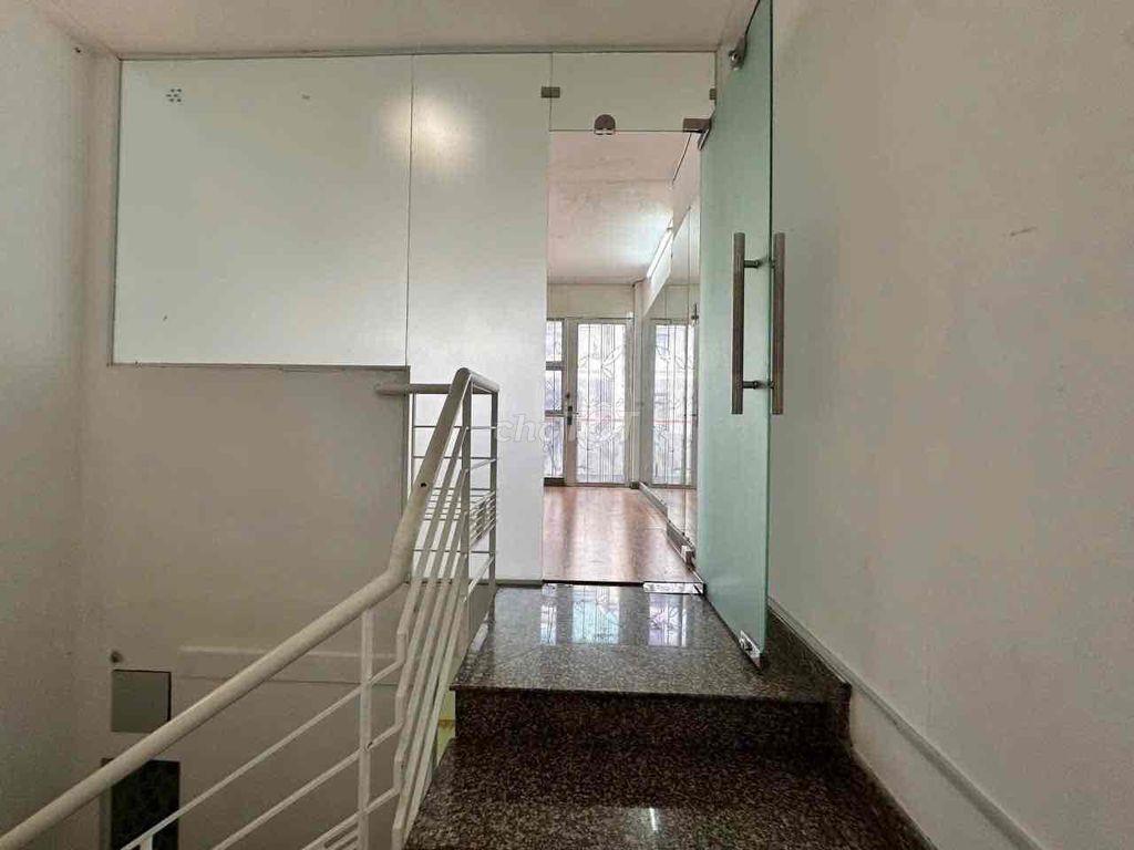 CHO THUÊ NHÀ HOÀNG HOA THÁM, BÌNH THẠNH - SÁT MẶT TIỀN - 4M x 18M