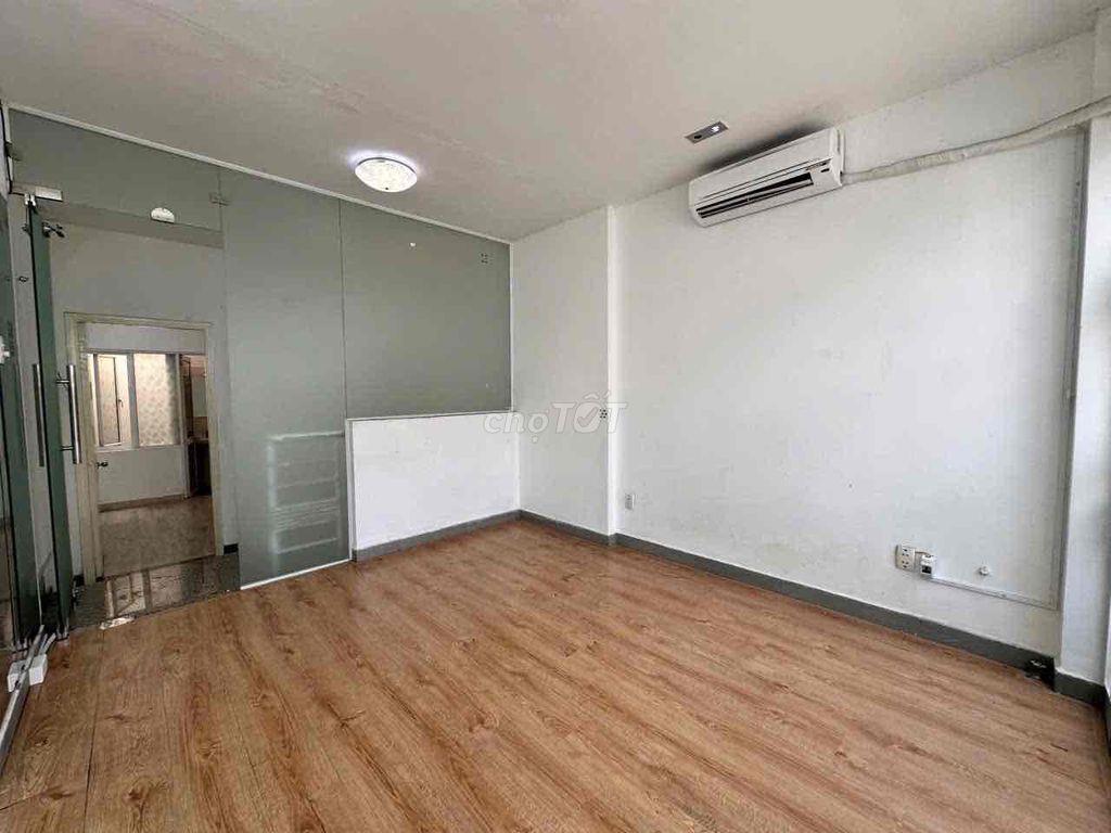 CHO THUÊ NHÀ HOÀNG HOA THÁM, BÌNH THẠNH - SÁT MẶT TIỀN - 4M x 18M