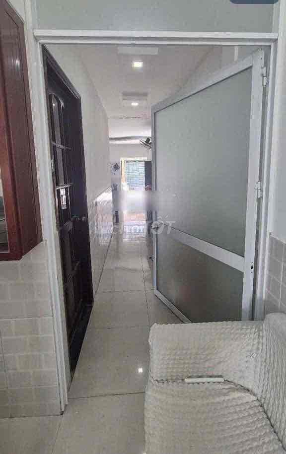Cho thuê nhà 2 mặt tiền hẻm - 100m2 - 3PN