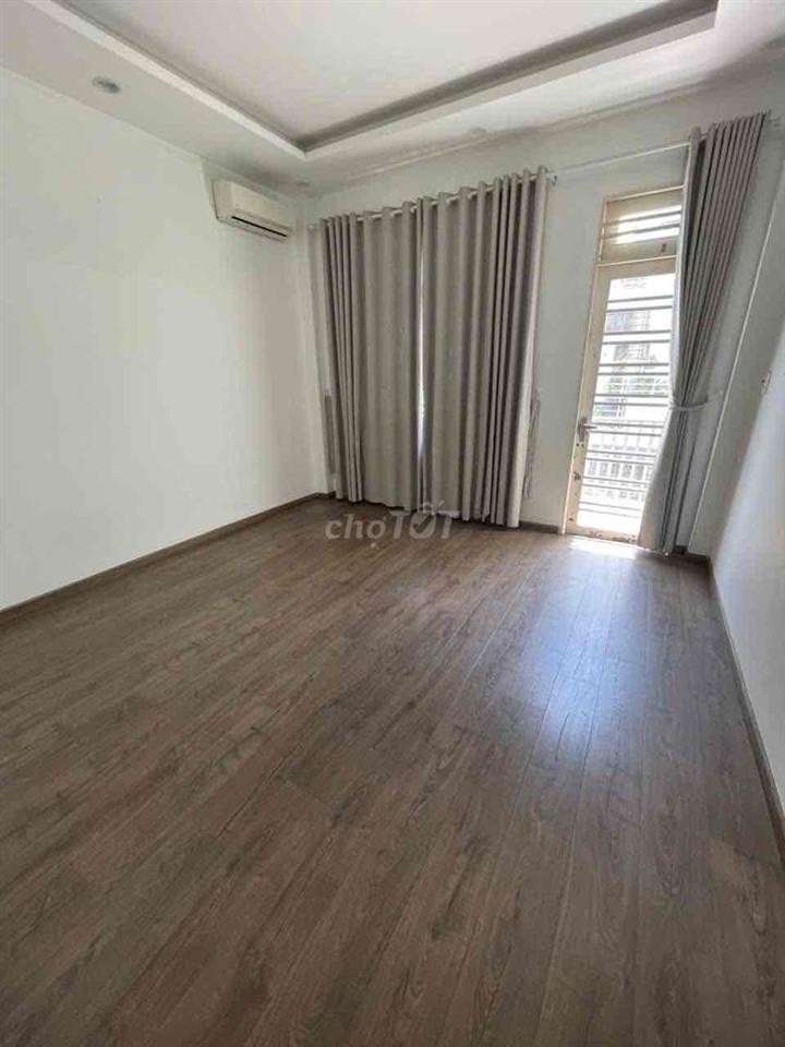 Cho thuê nhà hẻm xe tải gần chợ Cây Quéo - 3PN 3WC - SD ~200m2