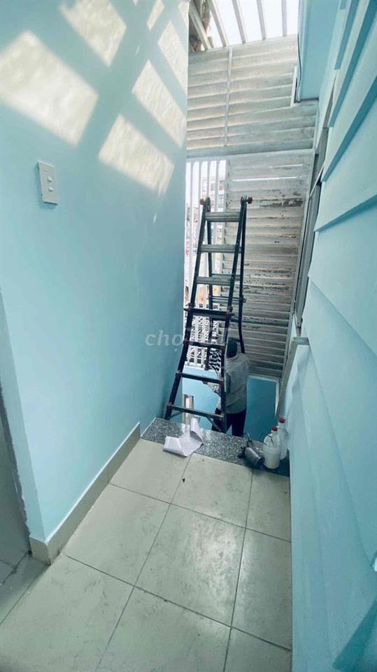 Bán 3 căn nhà liền kề 2 sổ , dtich: 160m2 cn, sẵn 9pn 7wc, trệt lầu