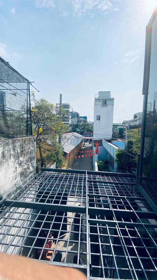 Bán 3 căn nhà liền kề 2 sổ , dtich: 160m2 cn, sẵn 9pn 7wc, trệt lầu