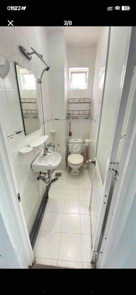 cho thuê căn hộ 2pn 1wc full NT lầu 3