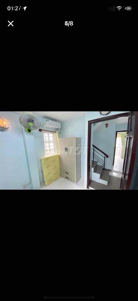 cho thuê căn hộ 2pn 1wc full NT lầu 3