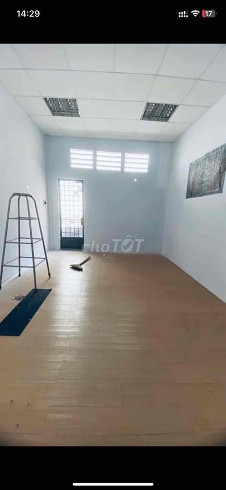 cho thuê nhà xô viết nghệ tĩnh, hẻm xe hơi, 1 xẹt 2pn, phòng thờ, 3wc