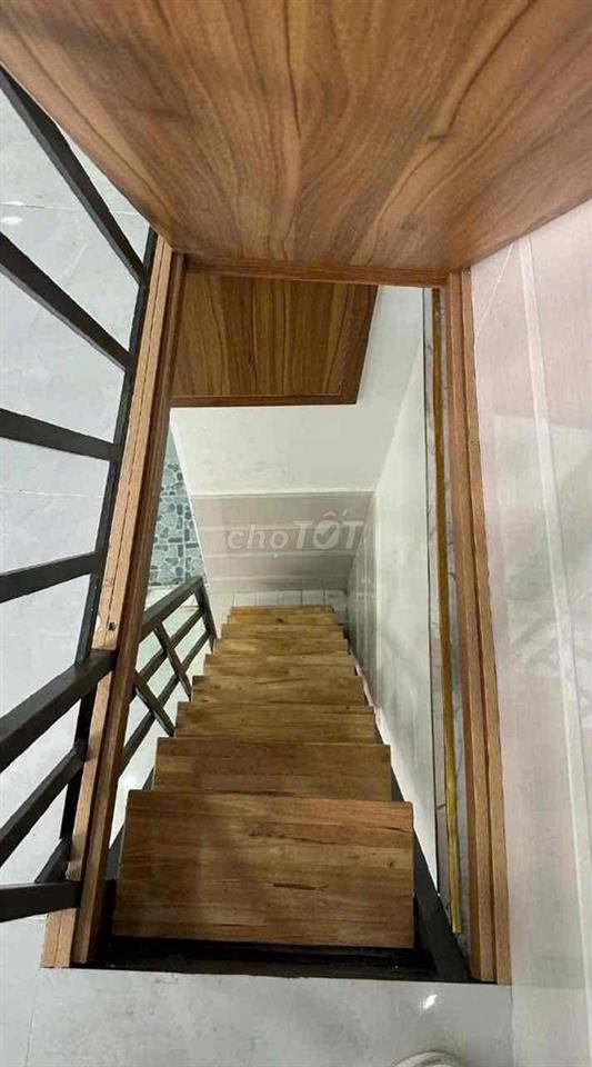 cho thuê nhà nguyên căn đường số 7, 2pn 2wc sẵn máy lạnh
