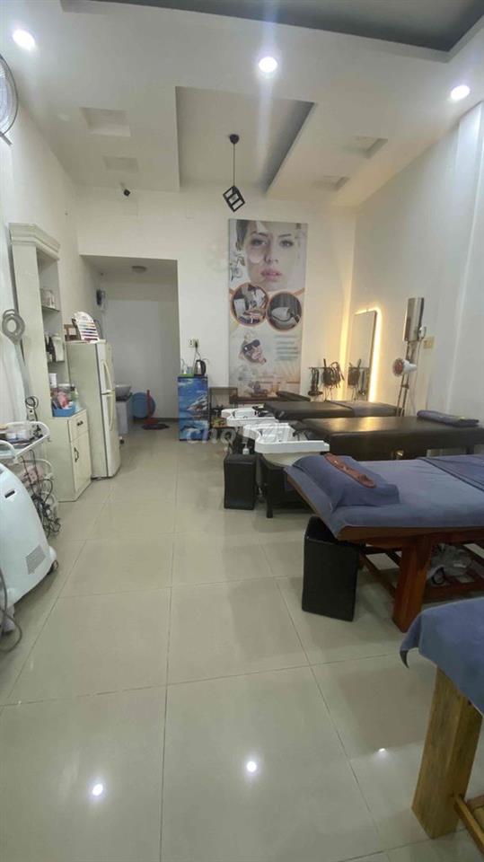 Nhượng mặt mặt bằng mặt tiền phan bội châu, nội thất có sẵn