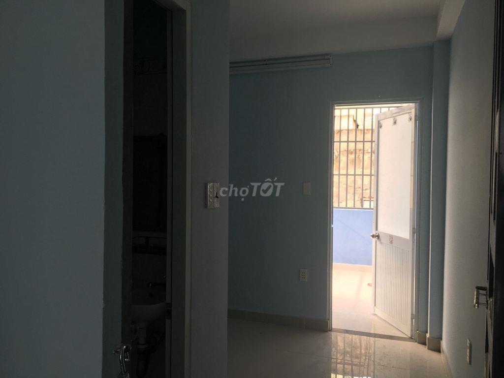 Nhà như hình sát MT Nguyễn An Ninh gần chợ Bà Chiểu, trệt, 3 lầu, ST