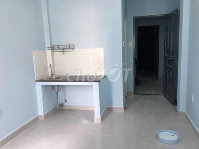 Phòng mới đẹp như hình ngay chợ Bà Chiểu có máy lạnh, máy nước nóng 