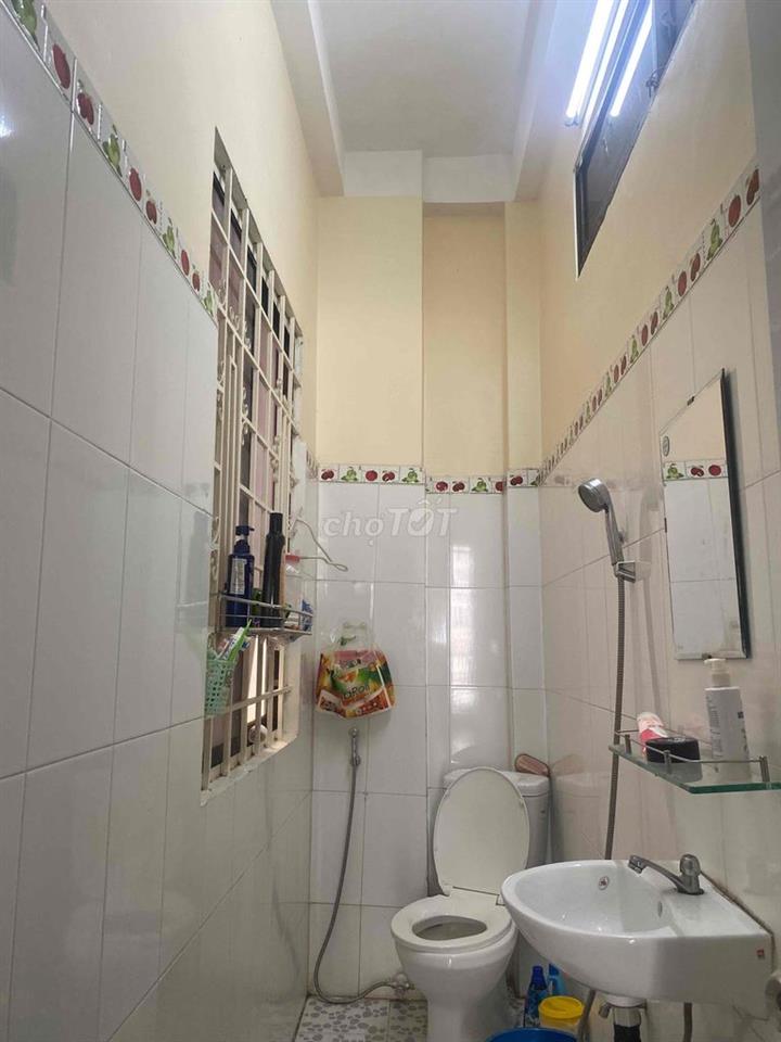 Chính chủ cần bán nhà gấp. giá rẻ, có thương lượng cho người thiện chi