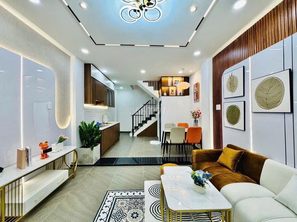 5.69 TỶ - NHÀ BÌNH THẠNH - 30M2 - 3 TẦNG 2PN 3WC - HẺM XE HƠI