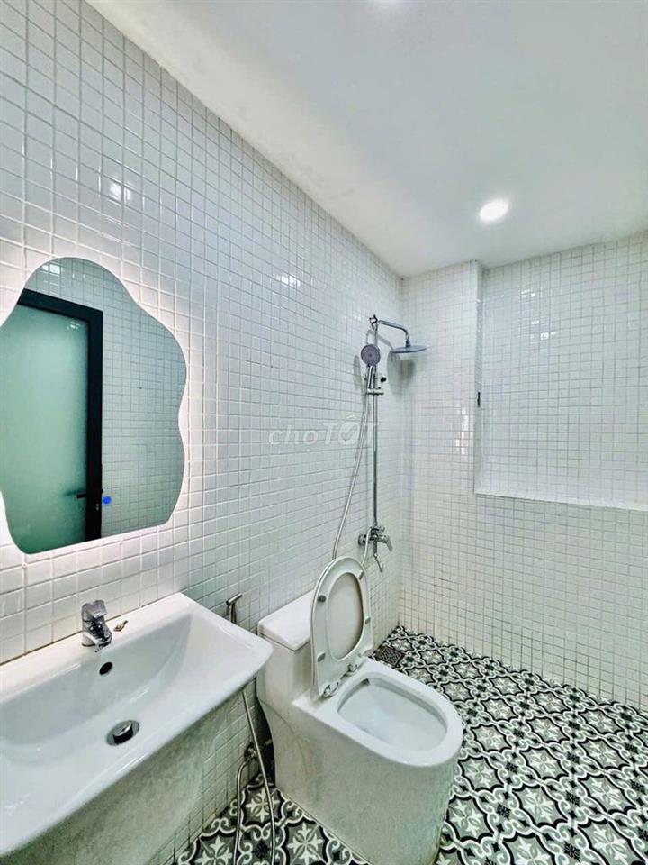 5.69 TỶ - NHÀ BÌNH THẠNH - 30M2 - 3 TẦNG 2PN 3WC - HẺM XE HƠI