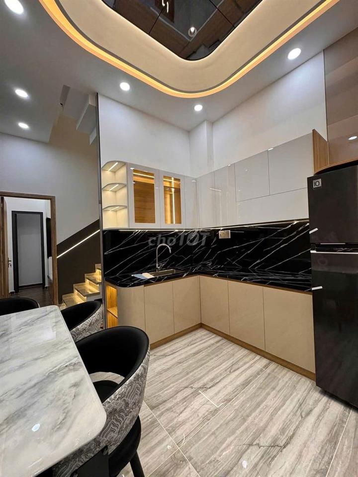🔥 NHÀ GÒ VẤP – 30,4m² - 2 TẦNG BTCT – HOÀN CÔNG ĐỦ – 3PN – 4,7 TỶ 🔥