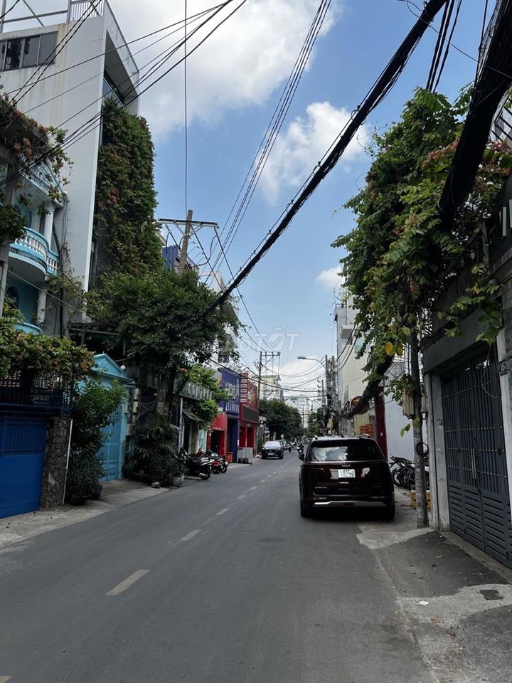 chính chủ bán nhà 104 Nguyễn Cửu Vân- Bình Thạnh. giá 265tr/m2- 108m2